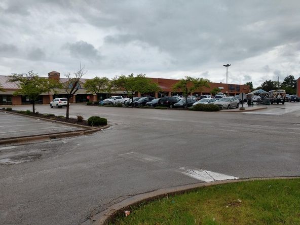 STERLING BAZAAR: 3311 N Sterling Ave, Peoria, IL 61604